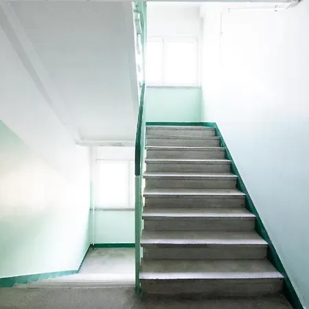 Modern Bruna By Vaya Varsovie