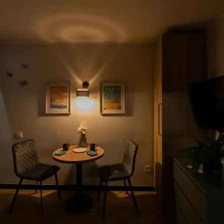 Modern Bruna By Vaya