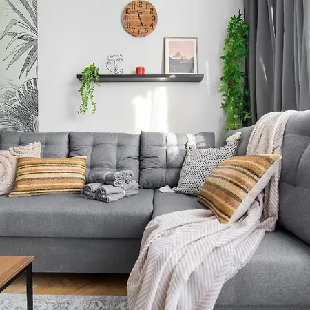 Modern Bruna By Vaya