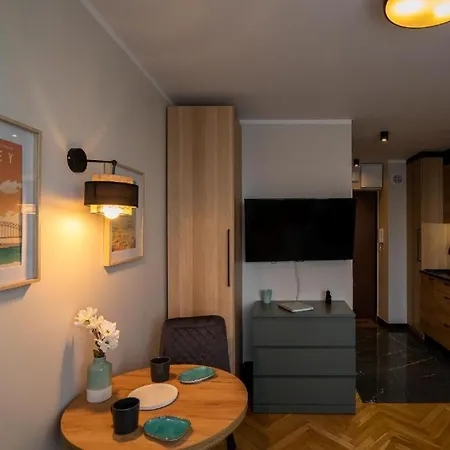 Modern Bruna By Vaya *